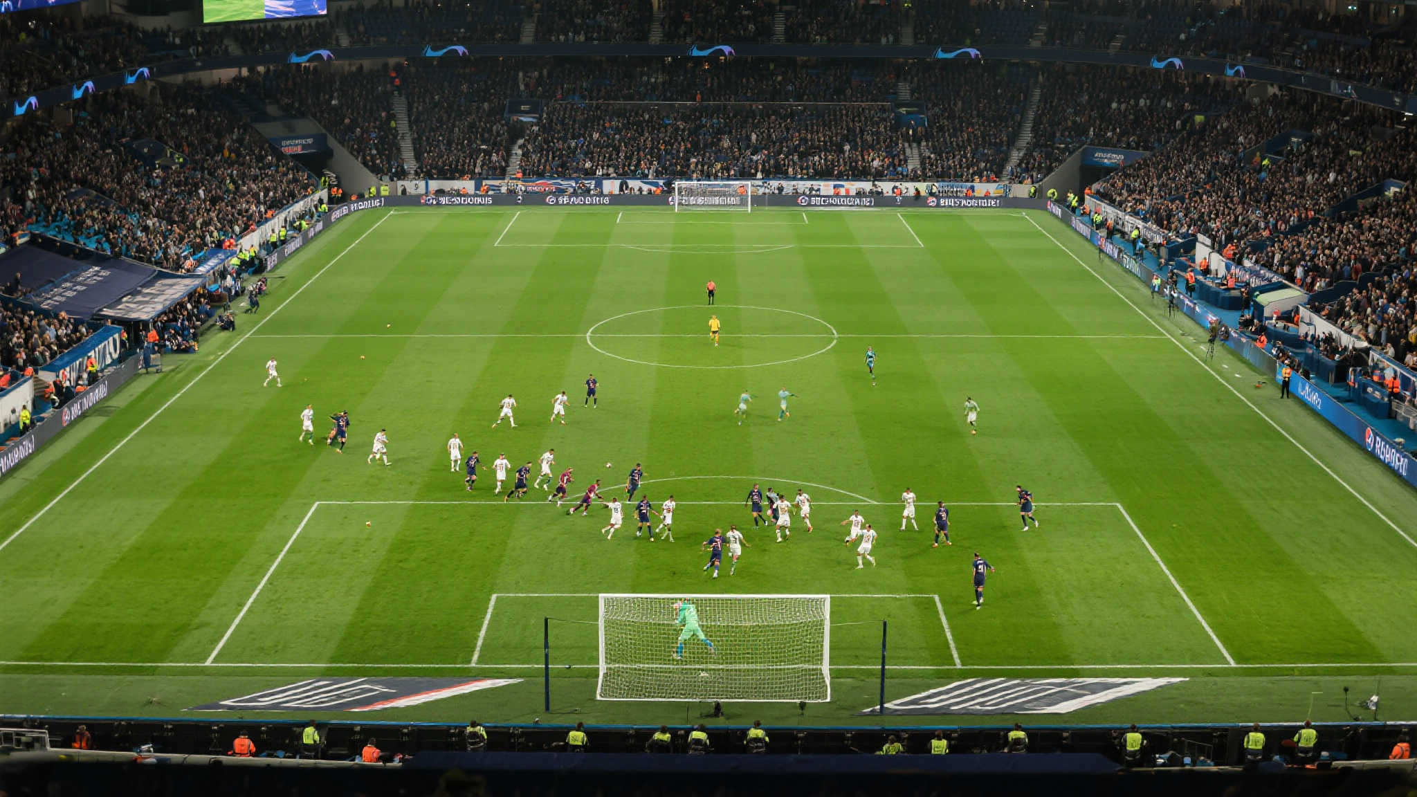 巴黎在2024-25欧冠控球榜中独占鳌头，包揽前六名中的四席